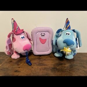 2003 Blue's Clues Plush Lot - Blue & Magenta Birthday Hat + Slippery Soap
Nanco